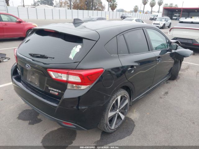 2018 SUBARU IMPREZA 4S3GTAK68J3733474 Photo 3