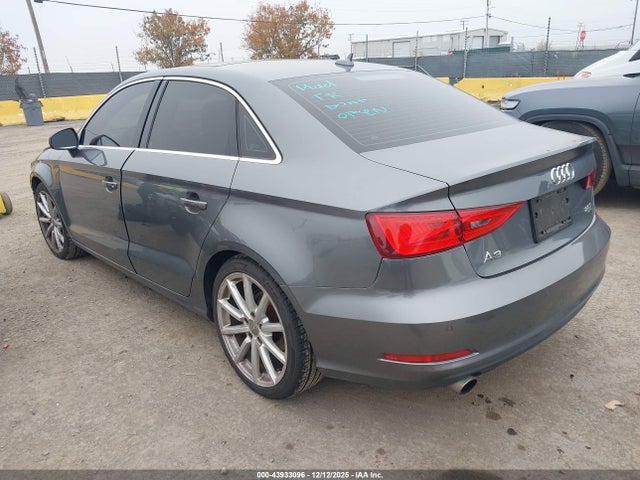 2015 AUDI A3 WAUEFGFF2F1067241 Photo 2