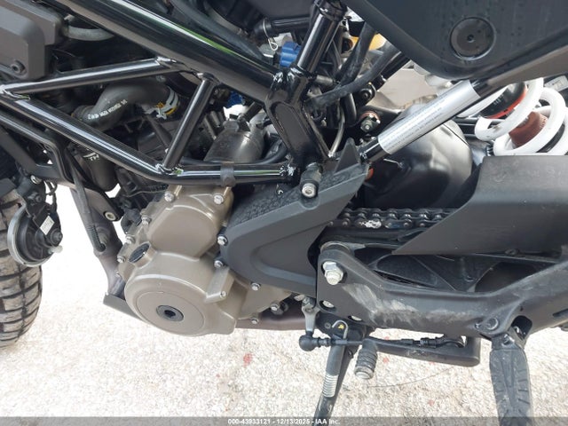 2023 HUSQVARNA VITPILEN 401/SVARTPILEN 401 MD2JUJ407PN201040 Photo 8