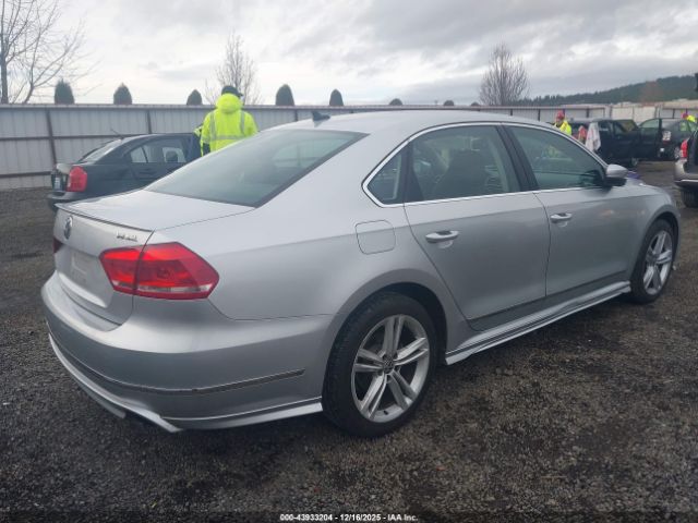 2015 VOLKSWAGEN PASSAT 1VWCM7A37FC052880 Photo 3