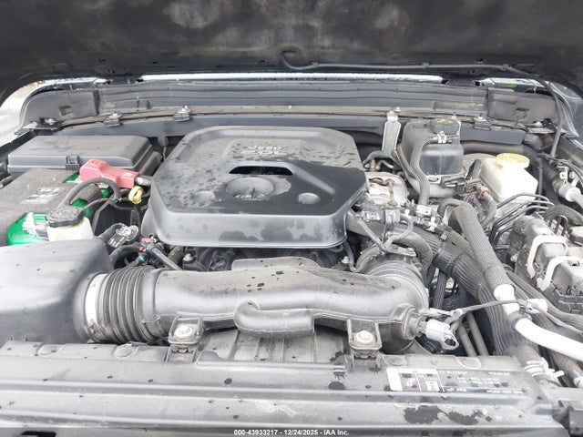 1C4HJXDNXKW588794 Jeep Wrangler Unlimited Sport S 4x4
