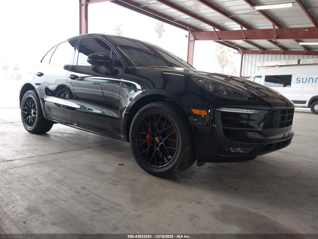 2018 PORSCHE MACAN WP1AG2A5XJLB64392 Photo 0