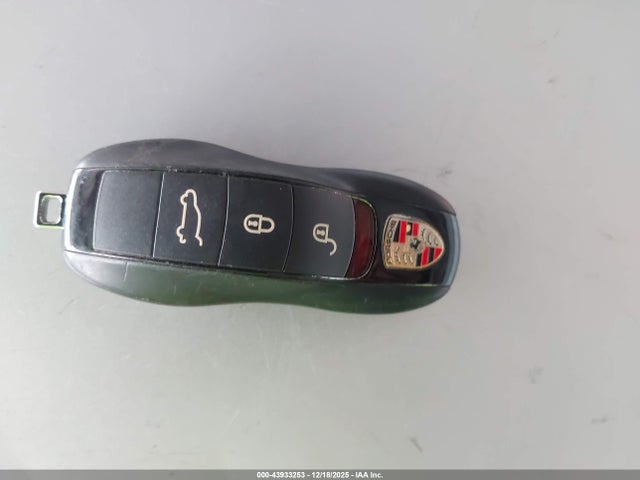 2018 PORSCHE MACAN WP1AG2A5XJLB64392 Photo 10