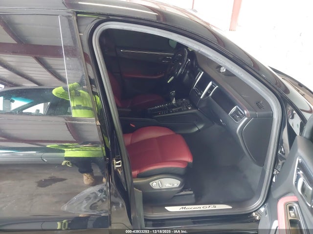 2018 PORSCHE MACAN WP1AG2A5XJLB64392 Photo 4