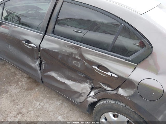 2012 Honda Civic Lx მანქანა იყიდება აუქციონზე, vin: 2HGFB2F53CH591882, აუქციონის ნომერი: 43933255