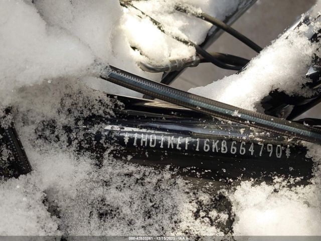 2019 HARLEY-DAVIDSON FLHTK 1HD1KEF16KB664790 Photo 9