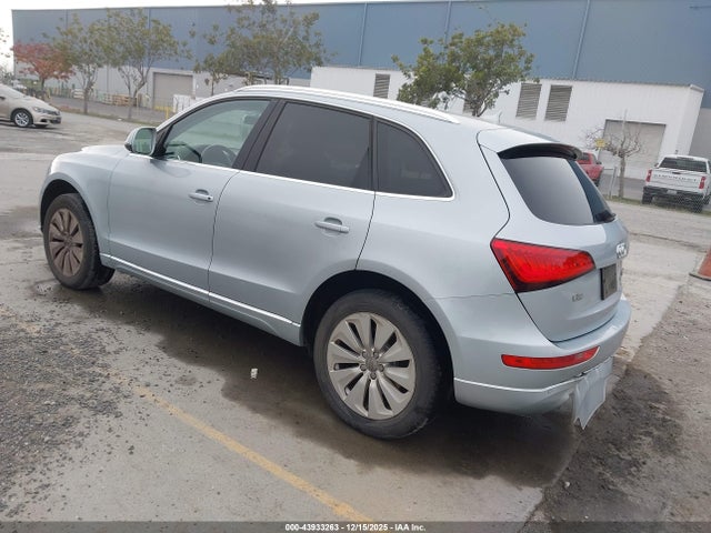 2013 AUDI Q5 HYBRID WA1C8AFP1DA032255 Photo 2