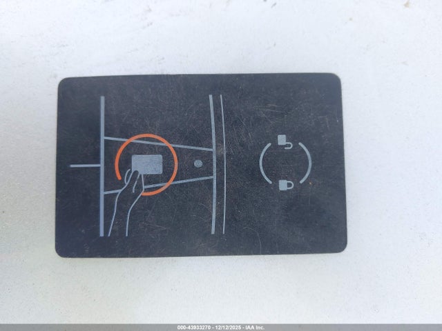 Продаж на аукціоні авто 2022 Tesla Model Y Long Range Dual Motor All-wheel Drive, vin: 7SAYGDEE8NF361918, номер лоту: 43933270