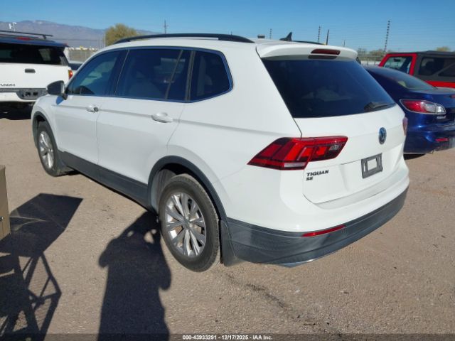 2019 VOLKSWAGEN TIGUAN 3VV3B7AX0KM034159 Photo 2