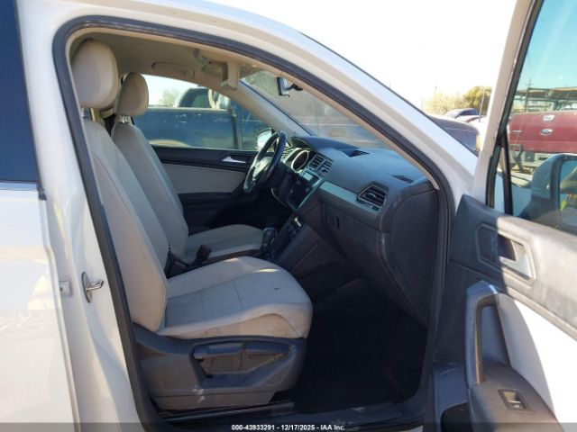 2019 VOLKSWAGEN TIGUAN 3VV3B7AX0KM034159 Photo 4