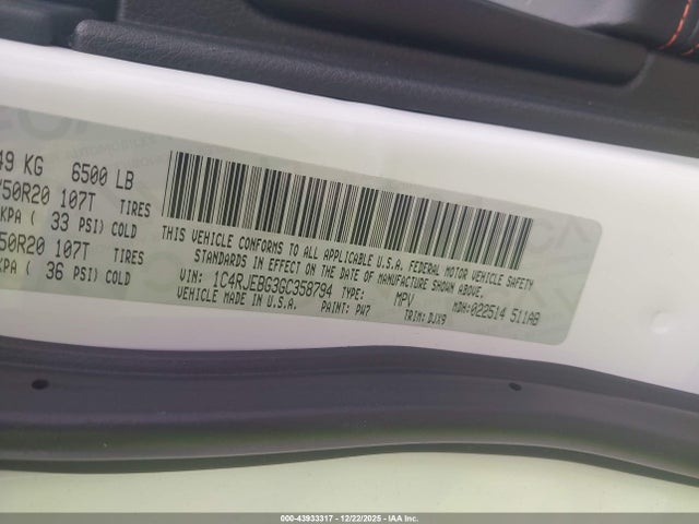 2016 JEEP GRAND CHEROKEE 1C4RJEBG3GC358794 Photo 8