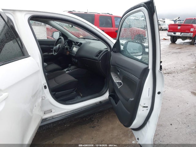 2019 MITSUBISHI OUTLANDER SPORT JA4AP3AU5KU011942 Photo 4