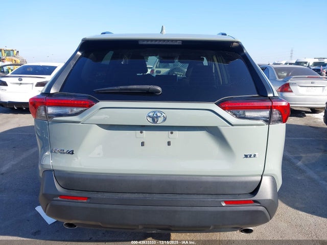 Toyota Rav4 Xle 2023 2T3W1RFVXPW277176 Image 16
