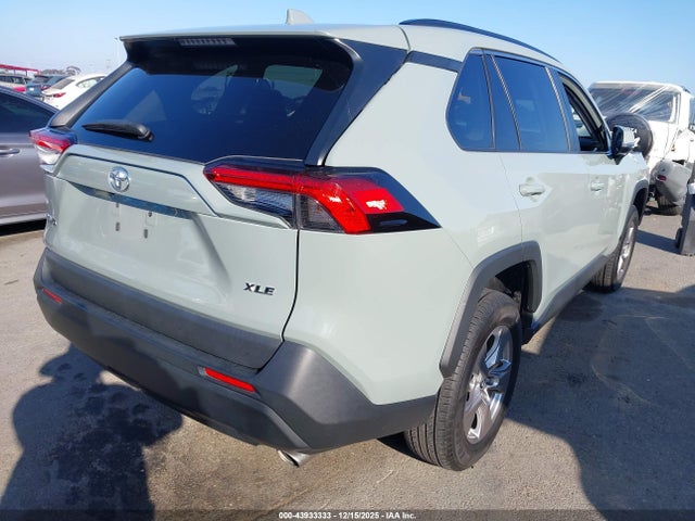 Toyota Rav4 Xle 2023 2T3W1RFVXPW277176 Image 4