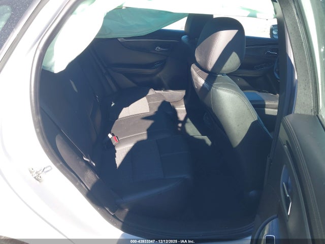 Chevrolet IMPALA 1LT 2018 2G1105S31J9134203 Image 8