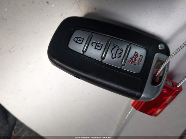 KMHHT6KJ5GU132740 Hyundai Genesis 3.8 Base