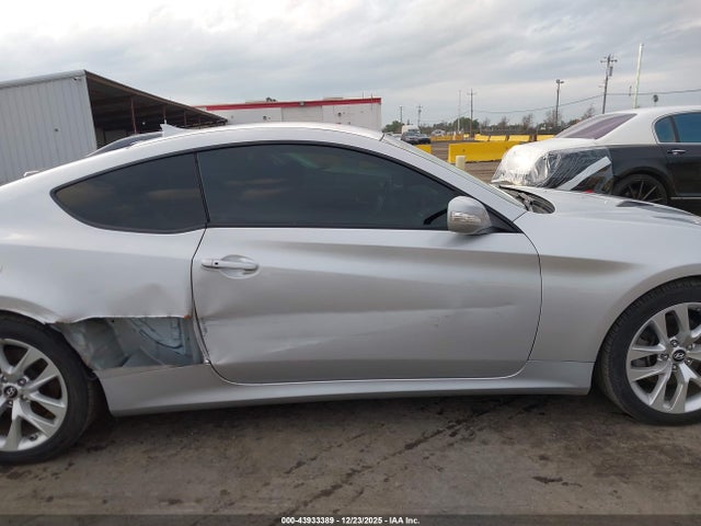 KMHHT6KJ5GU132740 Hyundai Genesis 3.8 Base