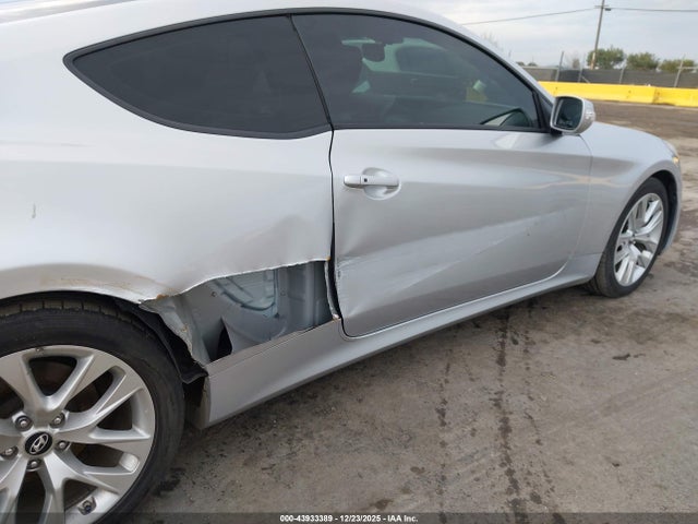 KMHHT6KJ5GU132740 Hyundai Genesis 3.8 Base