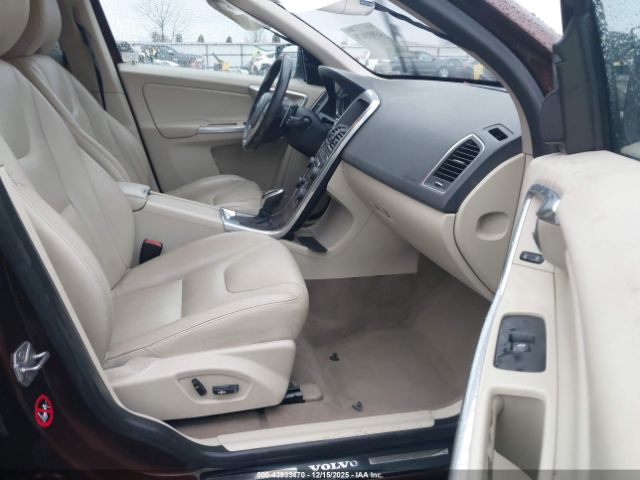 2015 VOLVO XC60 YV4902RCXF2599175 Photo 4
