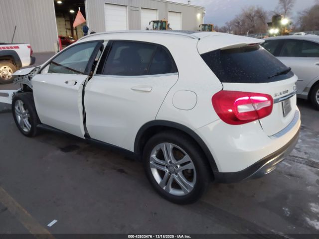 2017 MERCEDES-BENZ GLA 250 WDCTG4EB5HJ356583 Photo 2