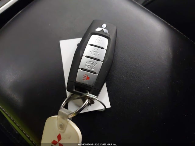 2022 MITSUBISHI OUTLANDER JA4J4UA88NZ017131 Photo 10