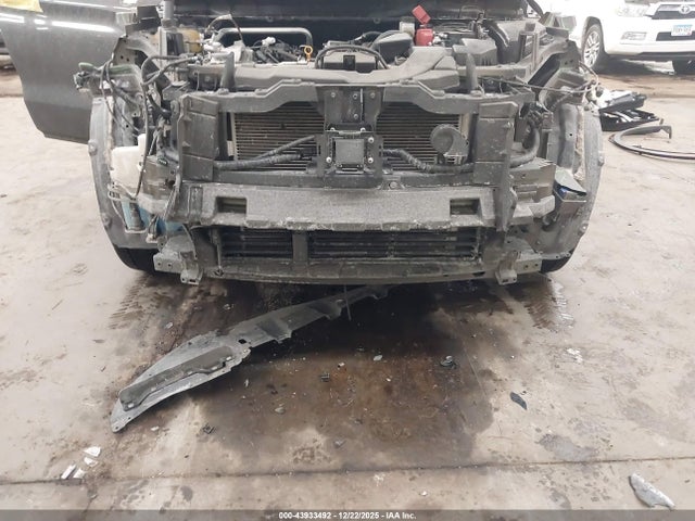 2022 MITSUBISHI OUTLANDER JA4J4UA88NZ017131 Photo 5