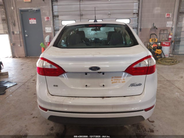 Ford FIESTA SE 2018 3FADP4BJ8JM126850 Image 16