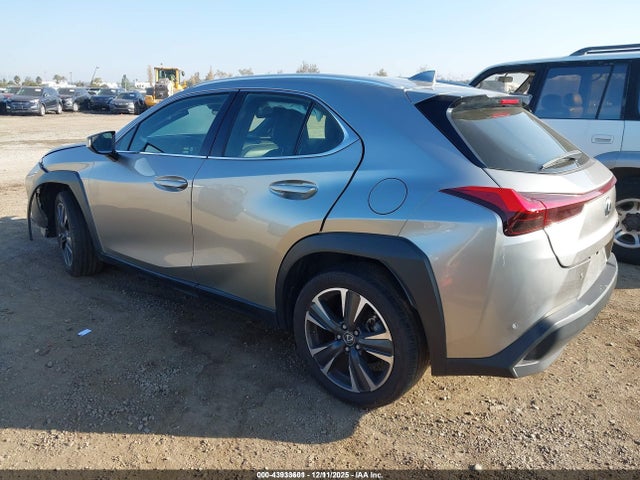 JTHX3JBH9M2040925 Lexus UX 200