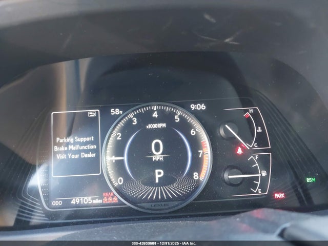 JTHX3JBH9M2040925 Lexus UX 200
