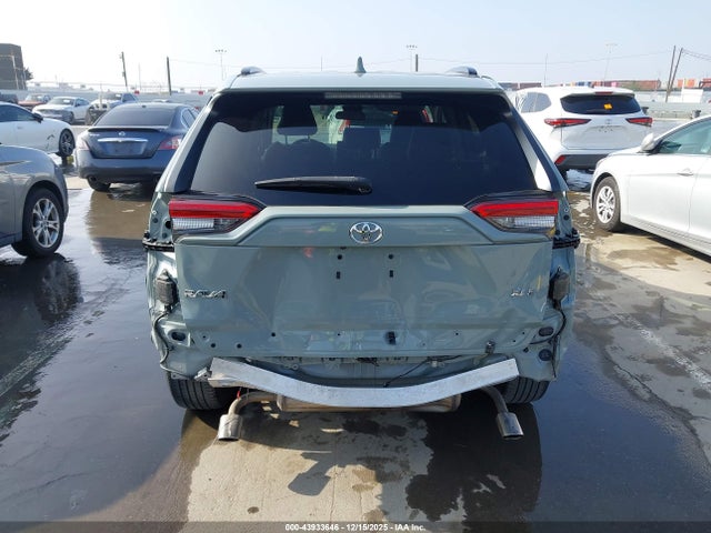 Toyota Rav4 Xle Premium 2021 2T3C1RFV2MW134706 Image 16