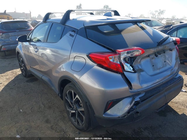 JTNKHMBXXL1066794 Toyota C-HR XLE
