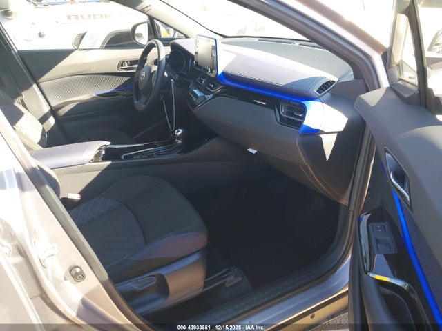 JTNKHMBXXL1066794 Toyota C-HR XLE