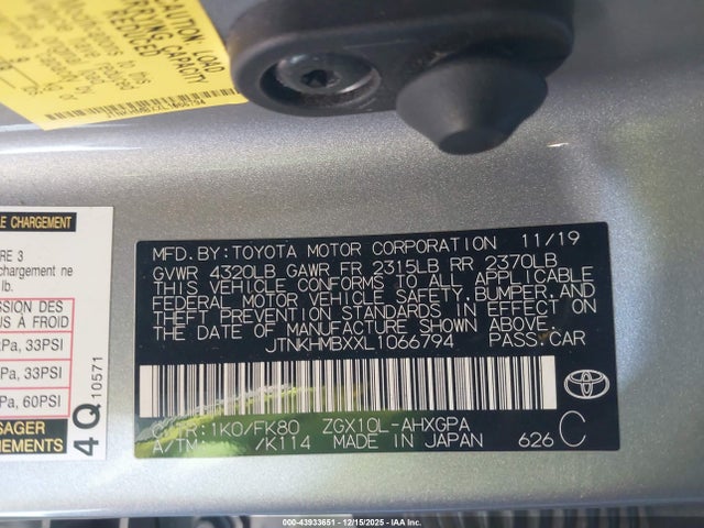 JTNKHMBXXL1066794 Toyota C-HR XLE