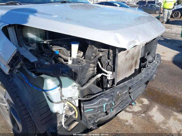 KM8J33A24HU312030 Hyundai Tucson Limited