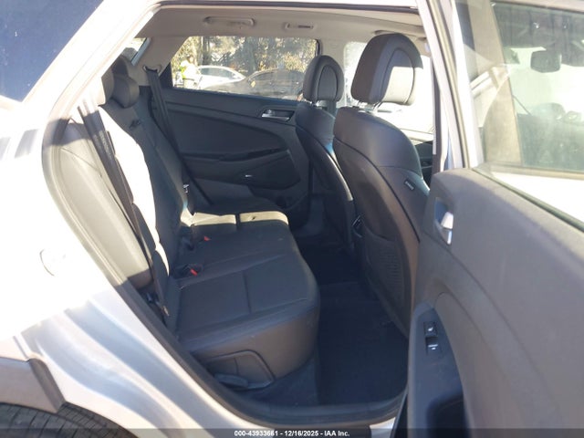KM8J33A24HU312030 Hyundai Tucson Limited