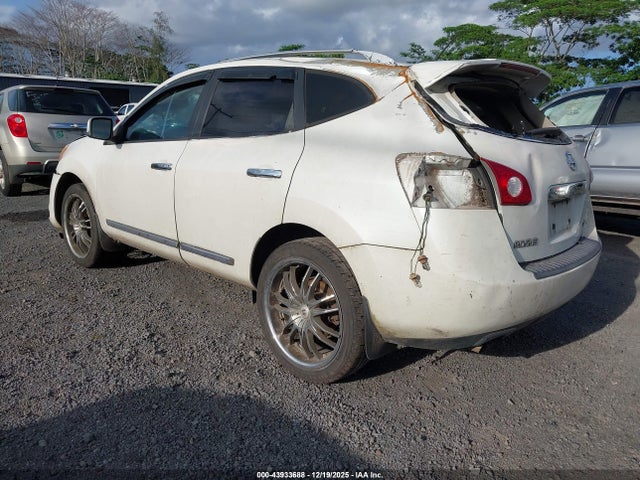 2011 NISSAN ROGUE JN8AS5MT1BW171084 Photo 2