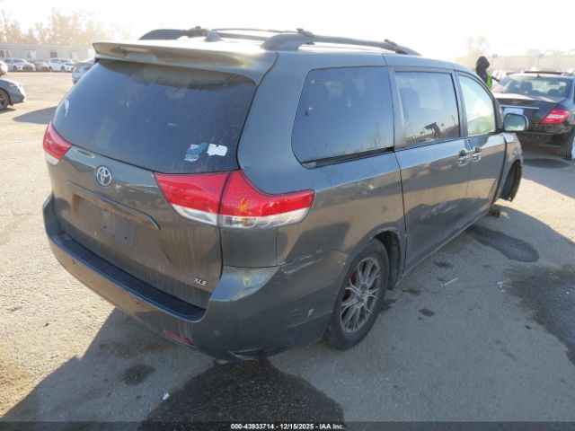 2011 TOYOTA SIENNA 5TDYK3DC8BS033878 Photo 3