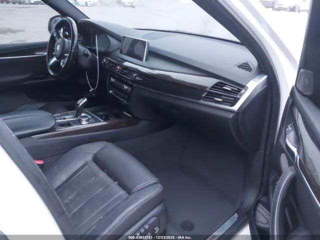 2018 BMW X5 5UXKR6C57JL069565 Photo 4