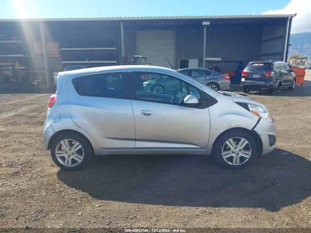 Chevrolet Spark 1lt Auto 2014 KL8CD6S98EC542686 Image 13