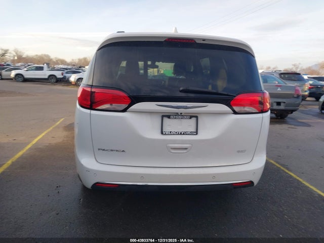 2C4RC1BG8HR540390 Chrysler Pacifica Touring-l