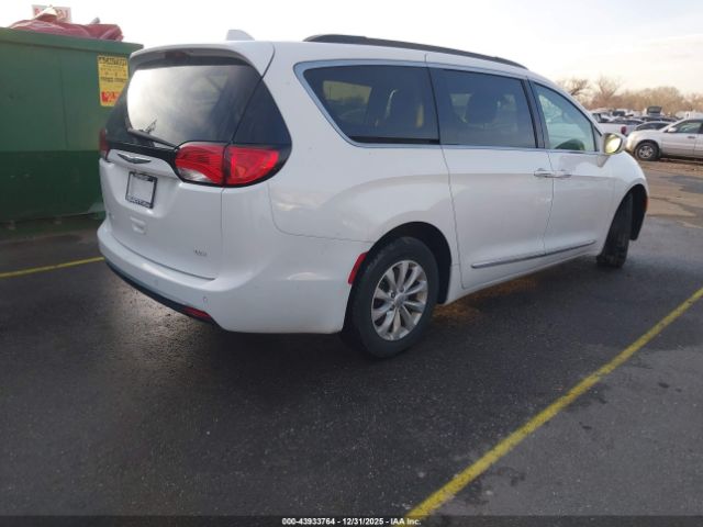 2017 CHRYSLER PACIFICA 2C4RC1BG8HR540390 Photo 3
