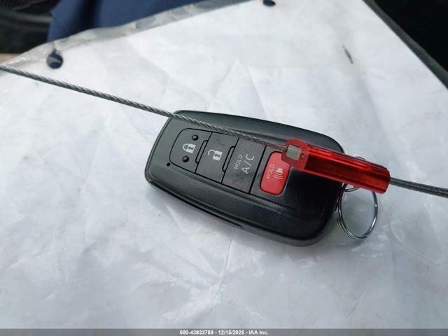 JTDKAMFP9M3170783 Toyota Prius Prime Xle