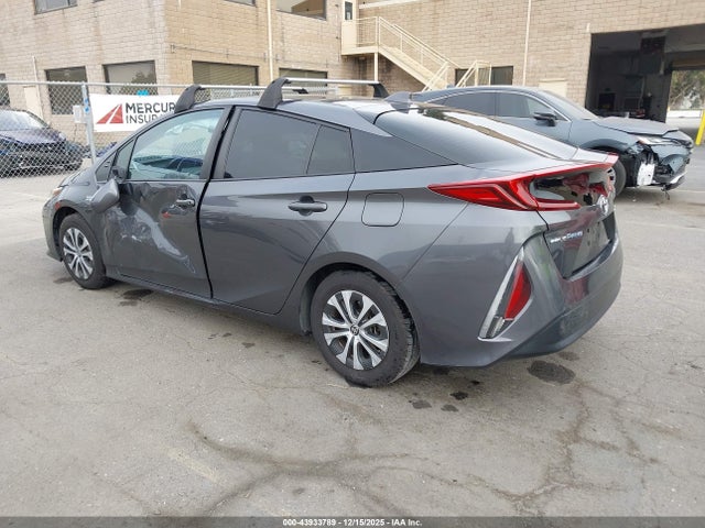 JTDKAMFP9M3170783 Toyota Prius Prime Xle