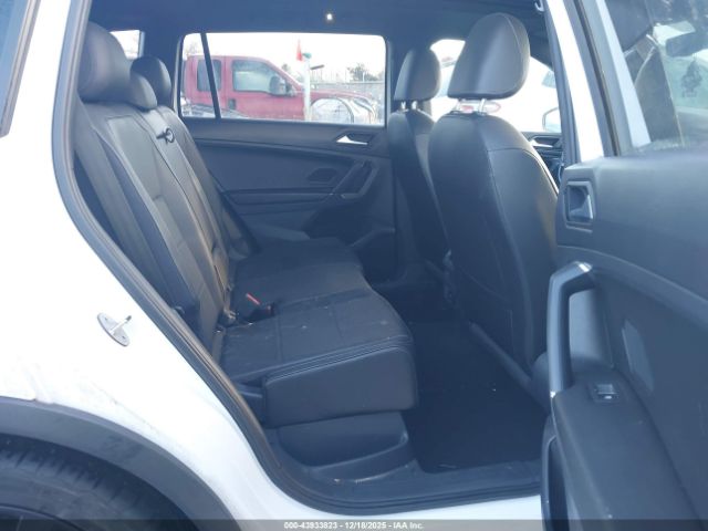 2020 VOLKSWAGEN TIGUAN 3VV2B7AXXLM146528 Photo 7