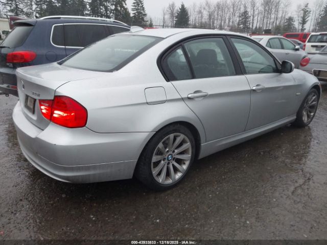 2011 BMW 328I WBAPH7C54BE462054 Photo 3