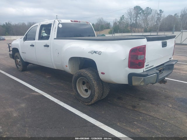 2009 CHEVROLET SILVERADO 3500HD 1GCJK73K19F120775 Photo 2