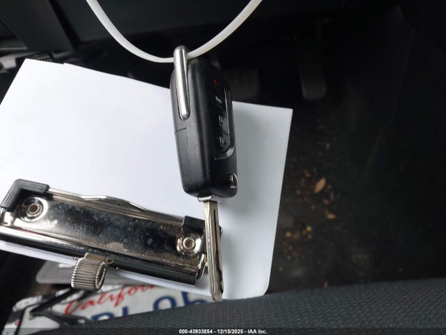 43933854 :رقم المزاد ، 5YFEPMAE9NP288729 vin ، 2022 Toyota Corolla Le مزاد بيع