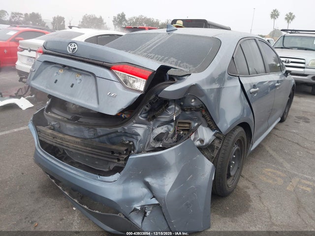 43933854 :رقم المزاد ، 5YFEPMAE9NP288729 vin ، 2022 Toyota Corolla Le مزاد بيع
