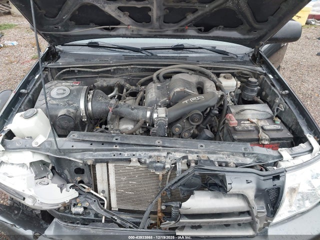 2010 Toyota Tacoma Base V6 მანქანა იყიდება აუქციონზე, vin: 3TMLU4EN7AM049806, აუქციონის ნომერი: 43933868
