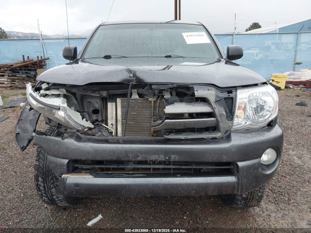2010 Toyota Tacoma Base V6 მანქანა იყიდება აუქციონზე, vin: 3TMLU4EN7AM049806, აუქციონის ნომერი: 43933868